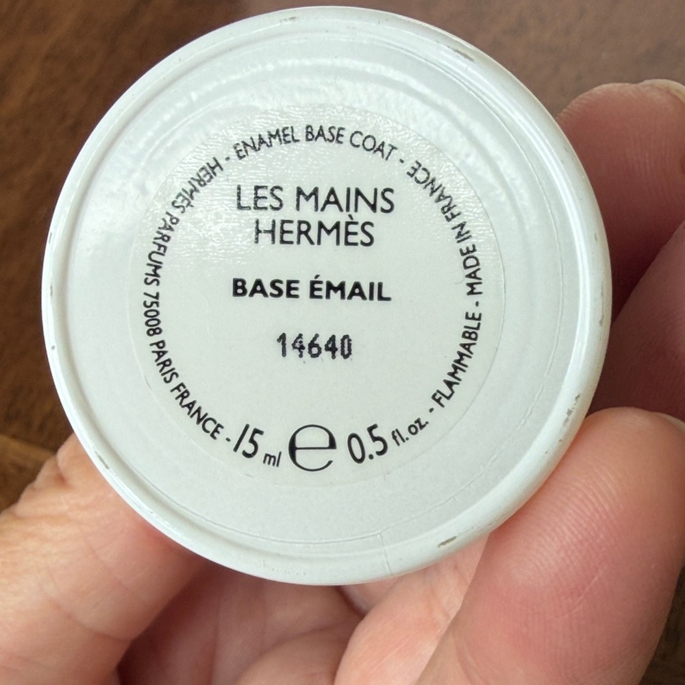 Hermès White and Gold Enamel Base Coat - Picture 4 of 4